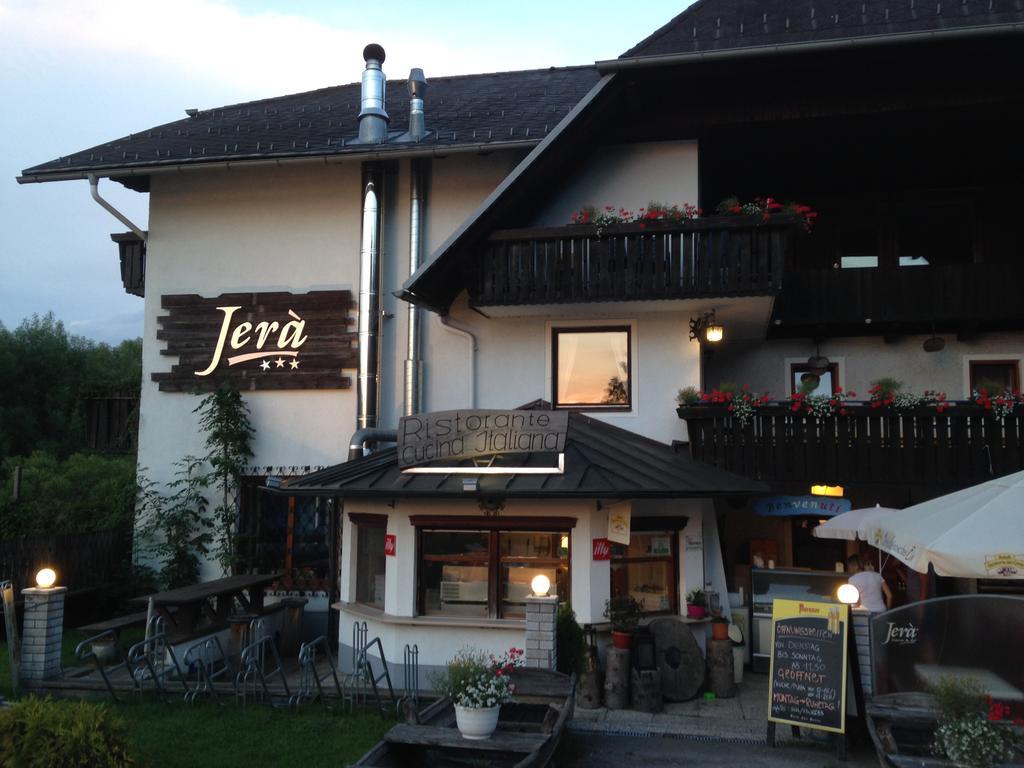 Jerà am Furtnerteich Hotel-Ristorante&Relax Mariahof Esterno foto